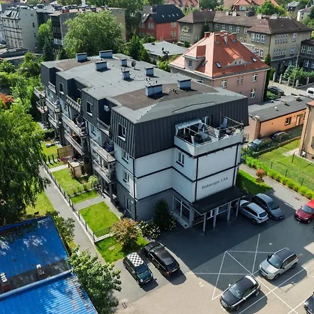 Apartament Batorego Flats No 13 - Walk To Castle - With Parking, Balcony, Elevator, Fast Wifi *