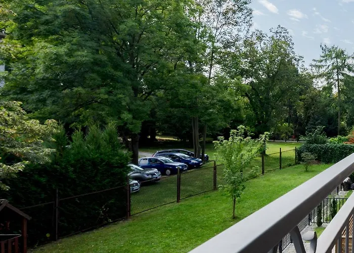 Batorego Flats No 13 - Walk To Castle - With Parking, Balcony, Elevator, Fast Wifi Apartmán