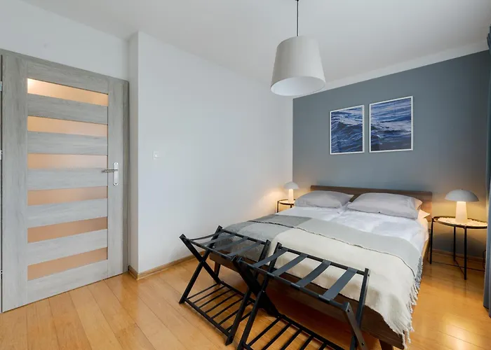 Batorego Flats No 13 - Walk To Castle - With Parking, Balcony, Elevator, Fast Wifi Apartmán