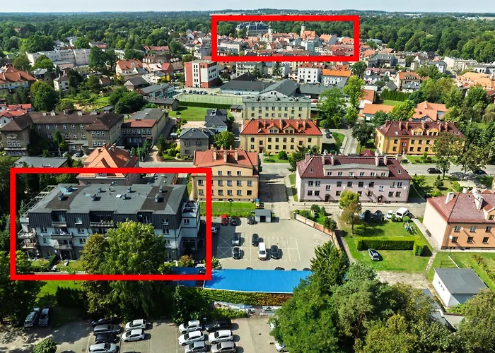 Batorego Flats No 13 - Walk To Castle - With Parking, Balcony, Elevator, Fast Wifi Apartmán Pština