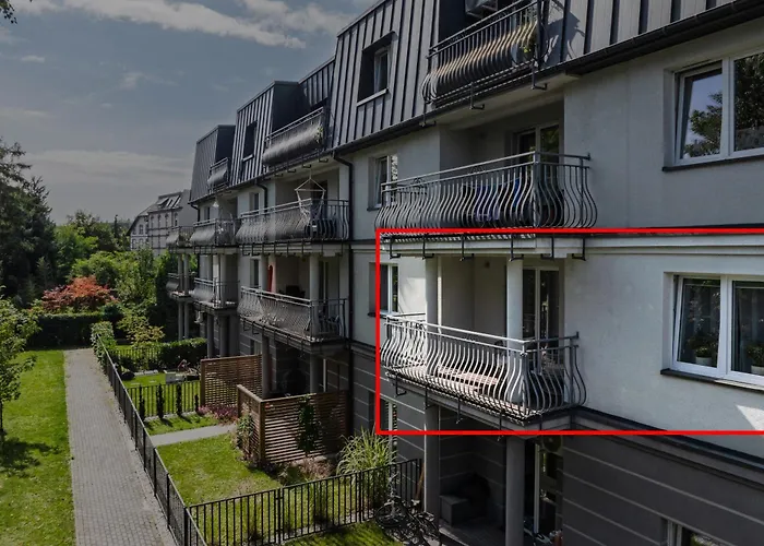 Apartmán Batorego Flats No 13 - Walk To Castle - With Parking, Balcony, Elevator, Fast Wifi Pština