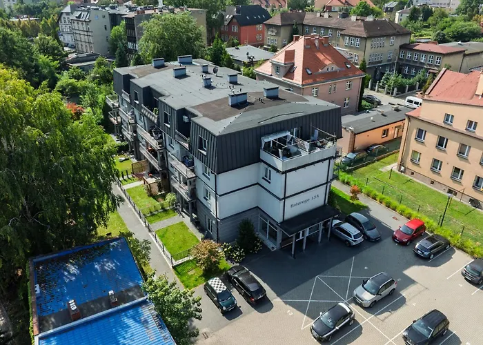 Apartmán Batorego Flats No 13 - Walk To Castle - With Parking, Balcony, Elevator, Fast Wifi *